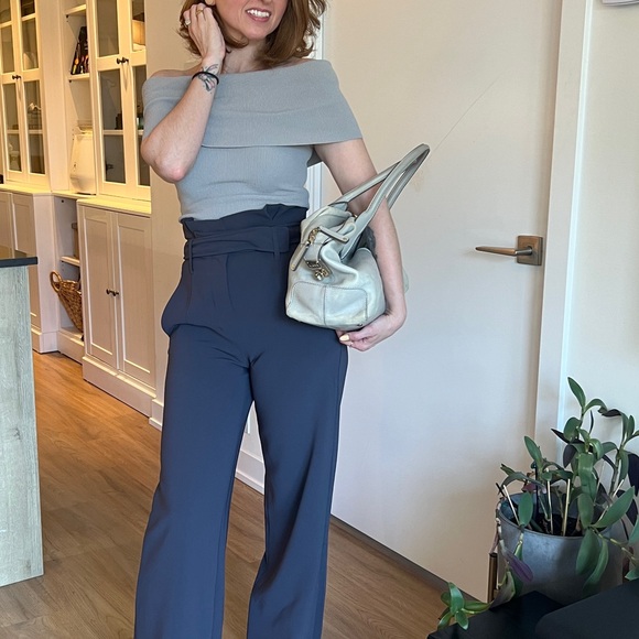 Tod’s Large Leather Duffle Bag Lt Grey - Picture 4 of 14